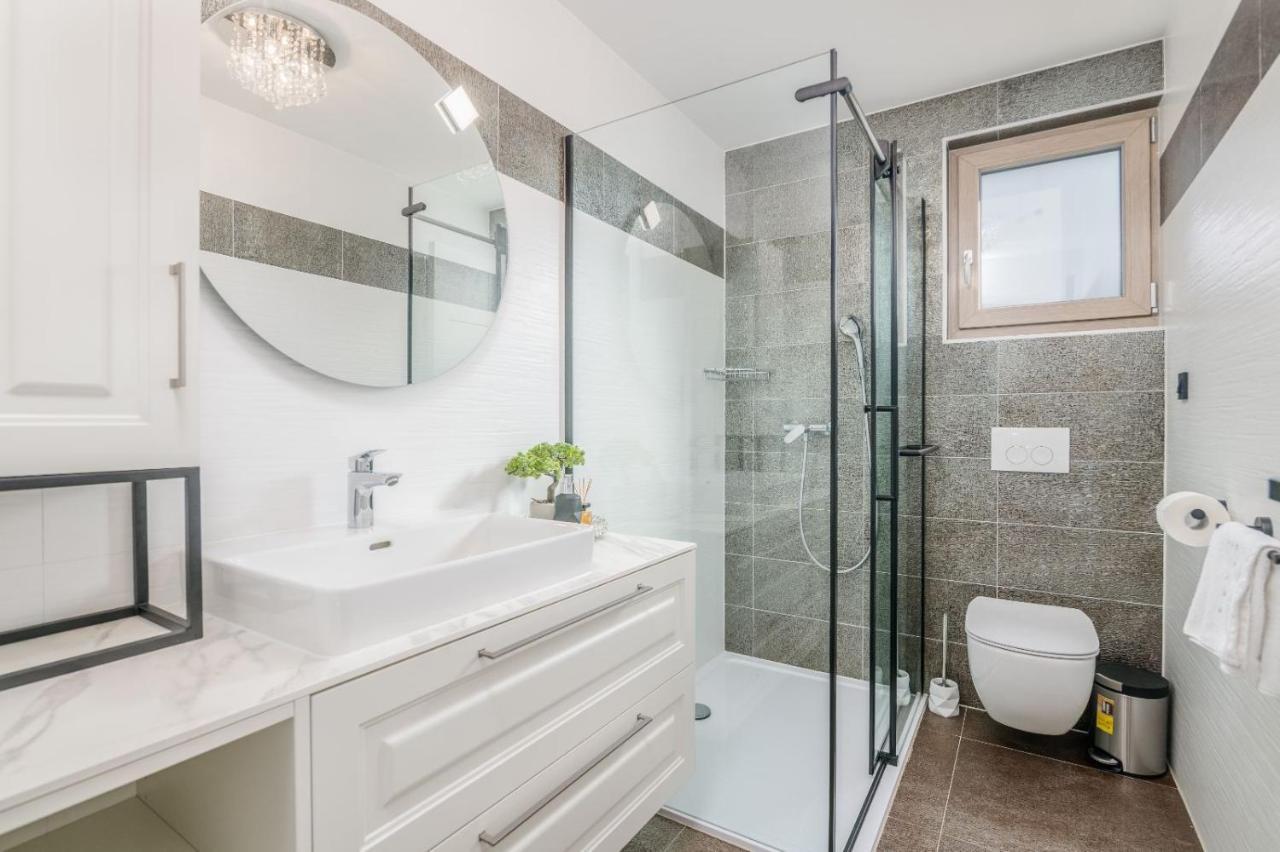 Villa Njivice Apartman Marina 外观 照片