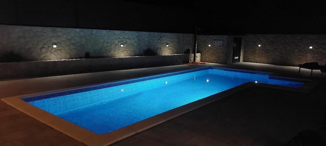 Villa Njivice Apartman Marina 外观 照片