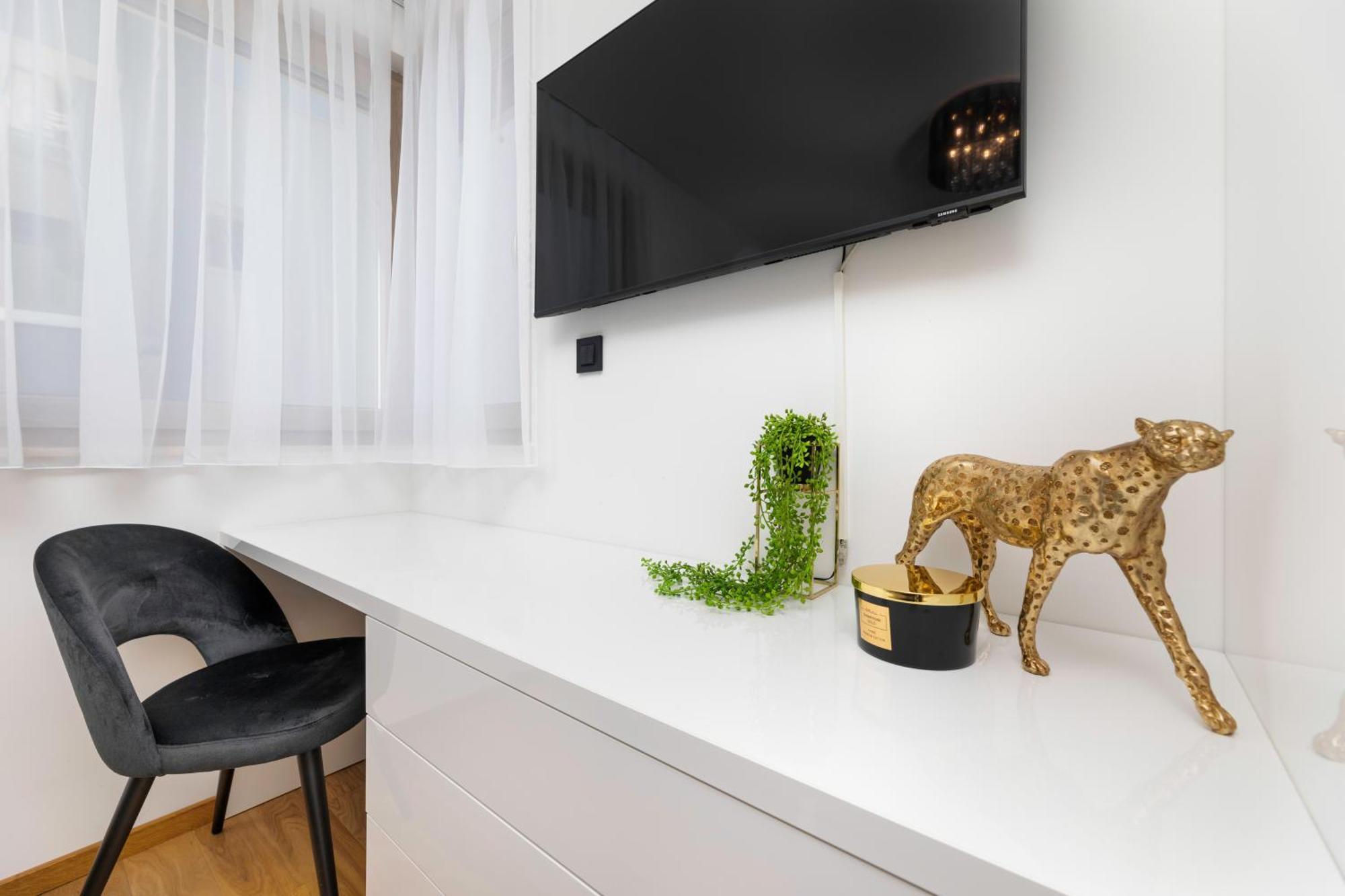 Villa Njivice Apartman Marina 外观 照片