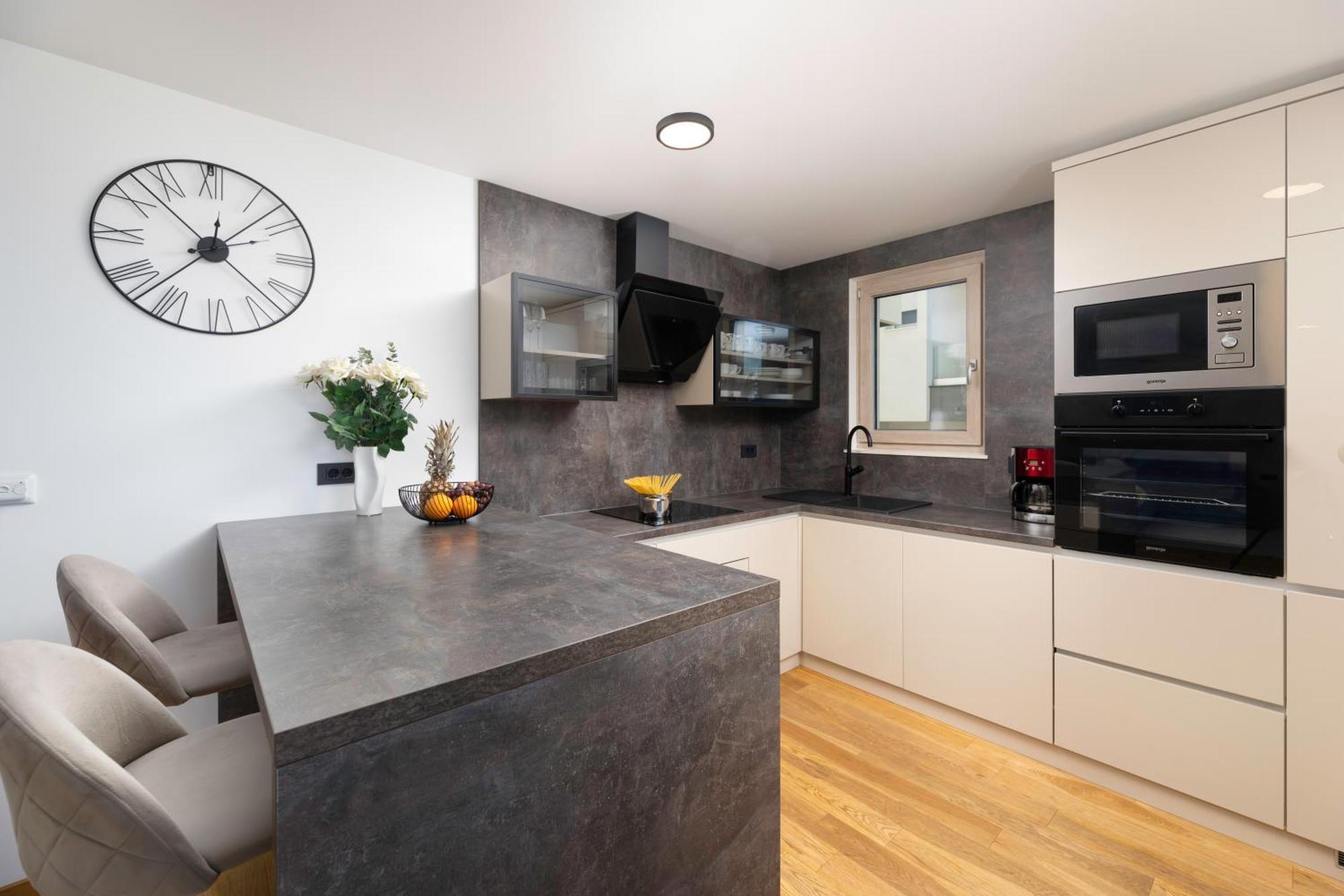 Villa Njivice Apartman Marina 外观 照片