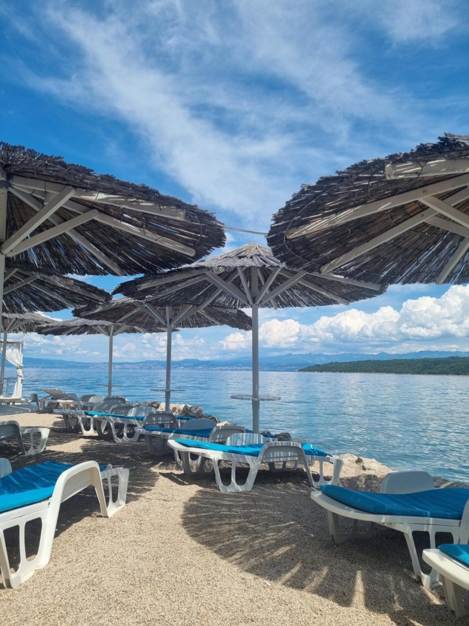Villa Njivice Apartman Marina 外观 照片